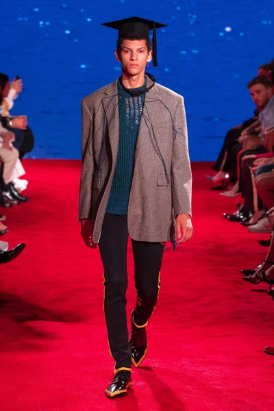 Look 37
